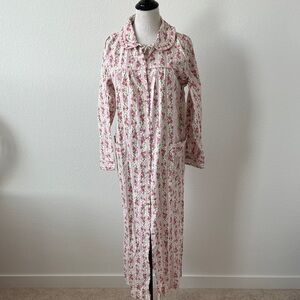 Vintage Deadstock Floral Cottagecore Nightgown with Pearl Snap Buttons